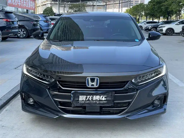 Honda Accord — Фото автомобиля 2