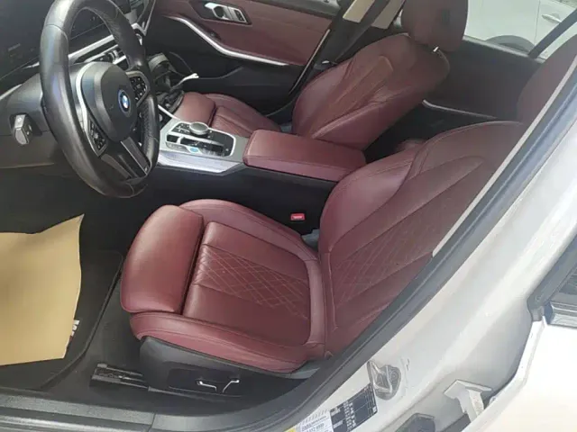 BMW i3 — Фото автомобиля 10