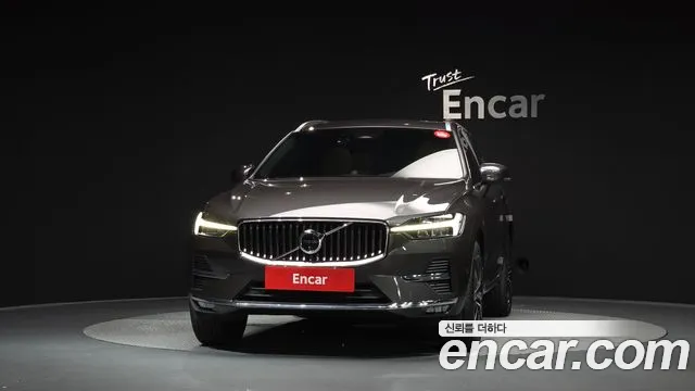 Вольво XC60 — Фото автомобиля 3