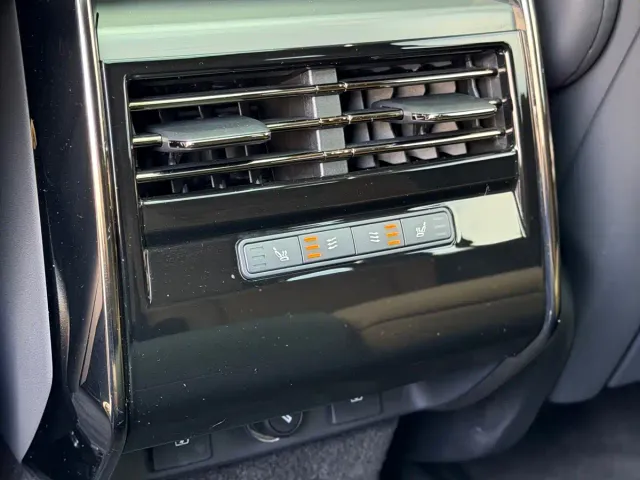 Land Rover Range Rover Sport — Фото автомобиля 9