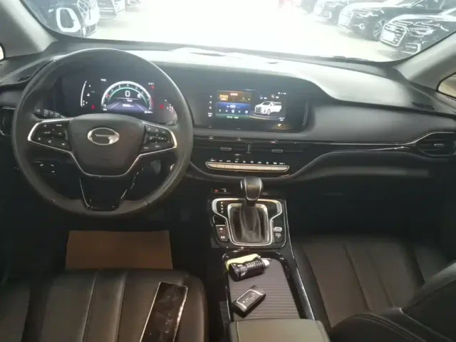 GAC Trumpchi M6 — Фото автомобиля 9