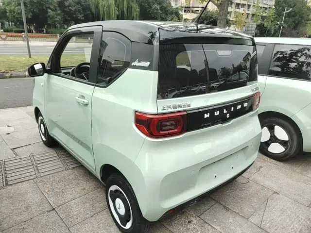 Wuling Hongguang Mini EV — Фото автомобиля 4