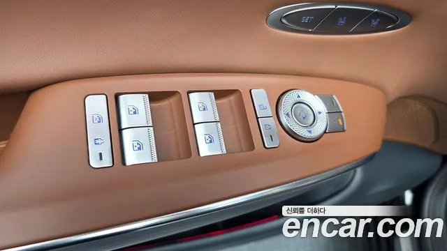 Genesis GV70 — Фото автомобиля 28