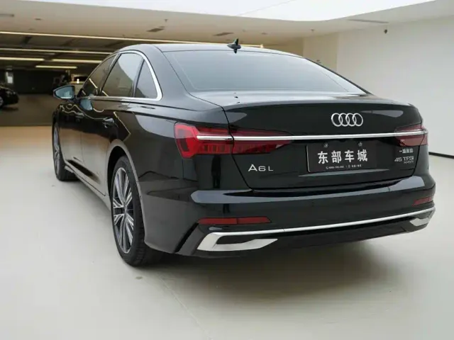 Audi A6L — Фото автомобиля 4
