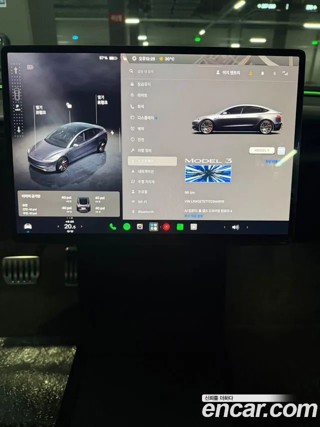 Tesla Model 3 — Фото автомобиля 8