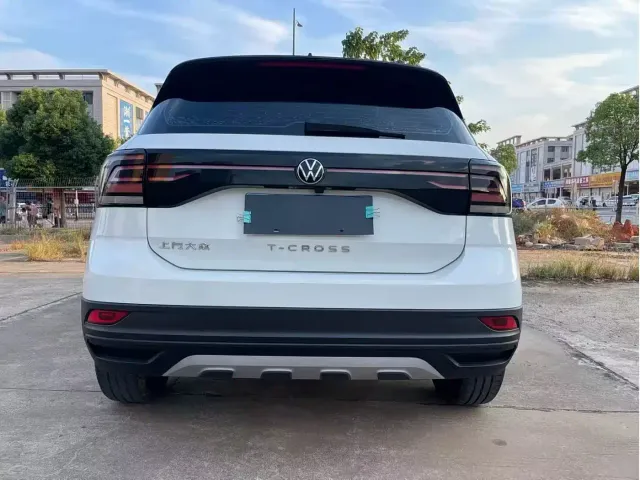 Volkswagen T-Cross — Фото автомобиля 3