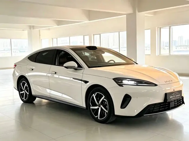 BYD Seal 07 DM-i — Фото автомобиля 5