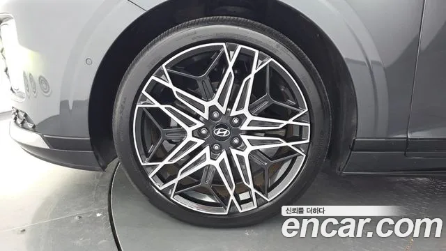 Hyundai Grandeur GN7 — Фото автомобиля 5