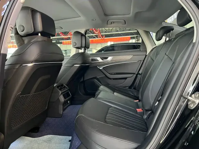 Audi A6L — Фото автомобиля 4