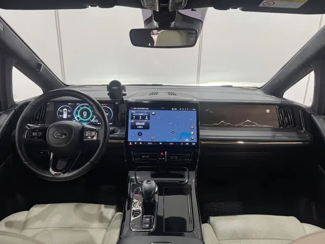 GAC Trumpchi M8 — Фото автомобиля 14