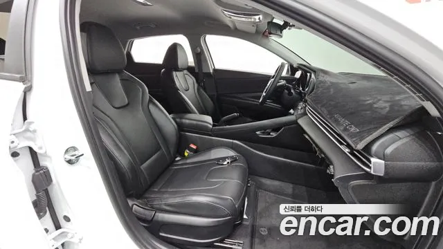 Hyundai AVANTE Avante (CN7) — Фото автомобиля 12