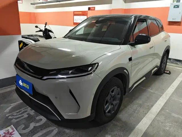Фотография автомобиля — BYD Yuan UP