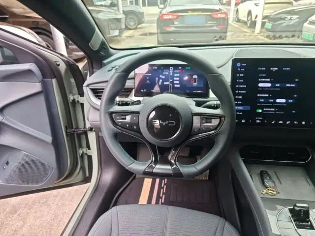 BYD Seal 06 GT — Фото автомобиля 10