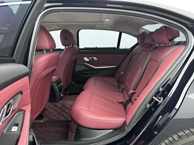 BMW BMW 3 Series 2023 320Li M Sport Package — Фото автомобиля 15