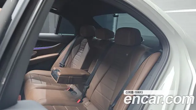 Mercedes-Benz E-Class W213 — Фото автомобиля 18
