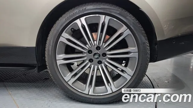 Land Rover Range Rover — Фото автомобиля 15