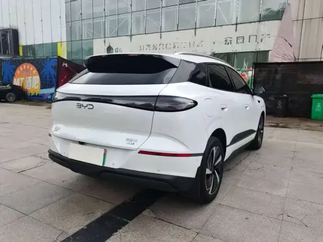 BYD Sealion 06 — Фото автомобиля 7