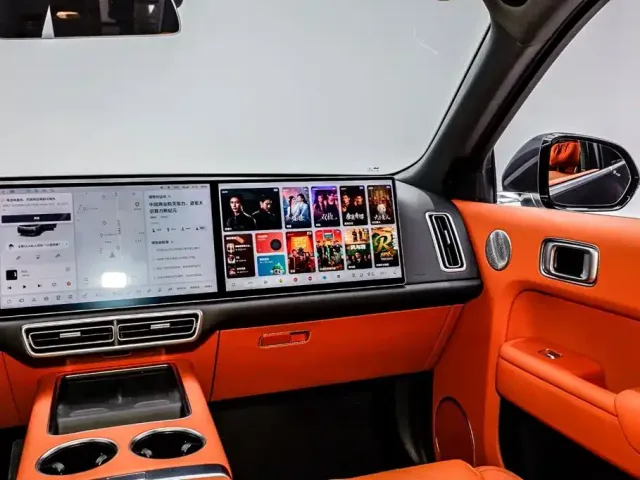 Li Auto L8 — Фото автомобиля 25