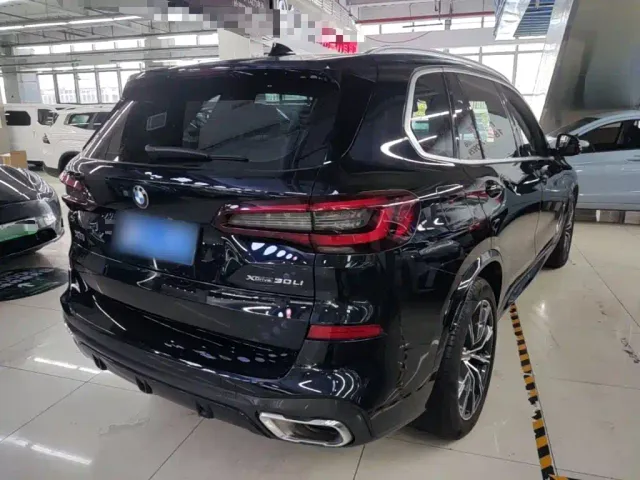 BMW X5 — Фото автомобиля 6