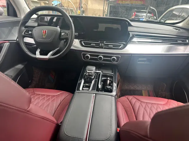 Hongqi HS5 — Фото автомобиля 5