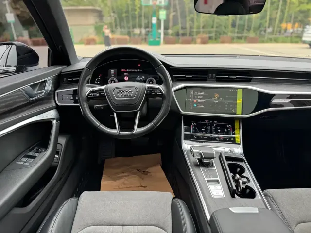 Audi A6L — Фото автомобиля 10