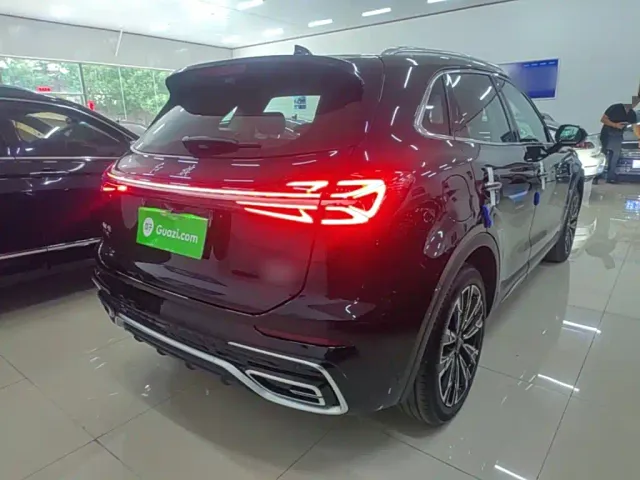 Hongqi HS5 — Фото автомобиля 6