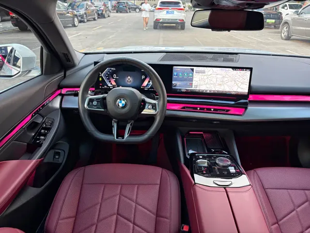 BMW 5 Series — Фото автомобиля 7