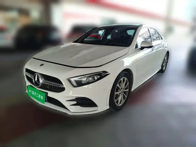 Фотография автомобиля — Mercedes-Benz A-Class