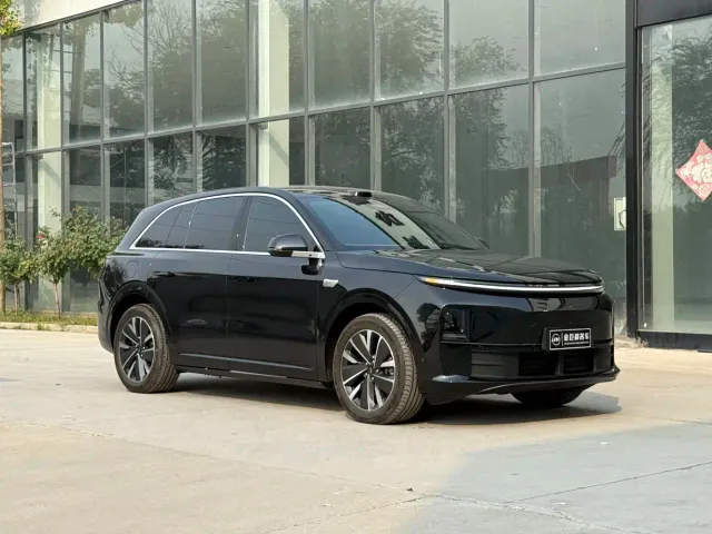 Li Auto L6 — Фото автомобиля 3