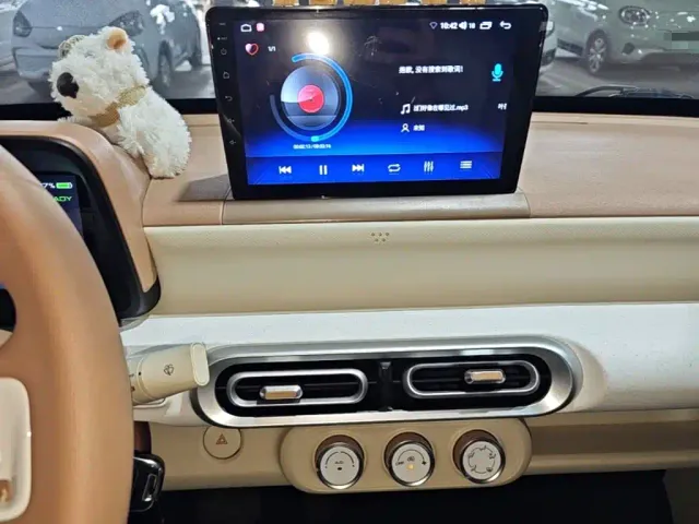 Wuling Hongguang Mini EV — Фото автомобиля 12