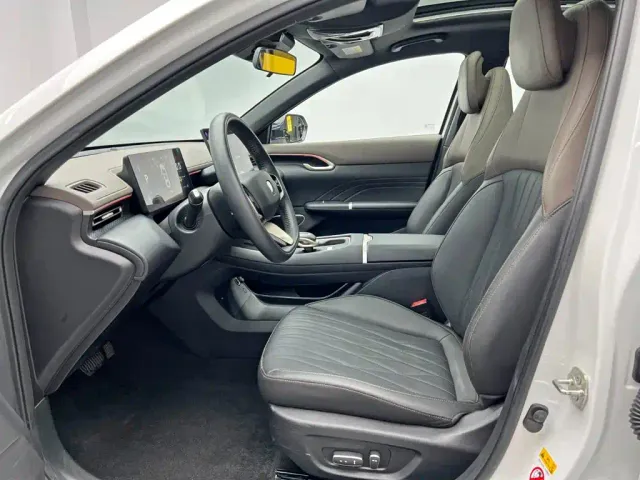 Changan Eado — Фото автомобиля 14