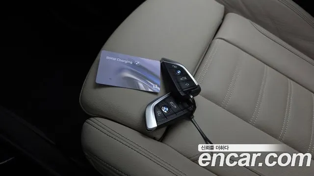 BMW iX3 G08 (2020–2024) — Фото автомобиля 16