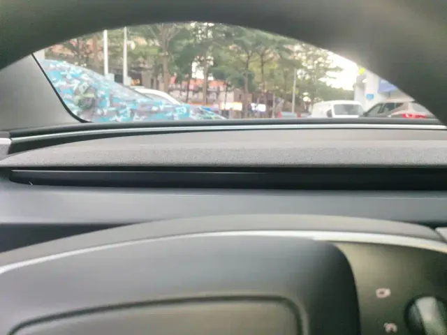 Tesla Model 3 — Фото автомобиля 7