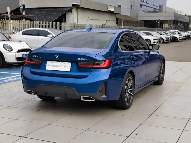 BMW 3 Series — Фото автомобиля 5