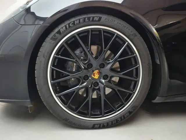 Porsche Panamera — Фото автомобиля 15
