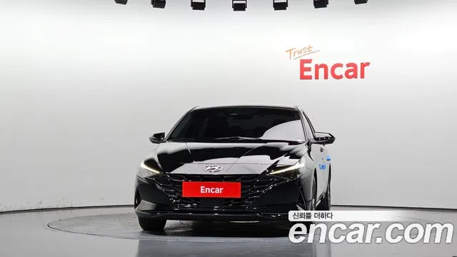 Hyundai Avante CN7 — Фото автомобиля 3