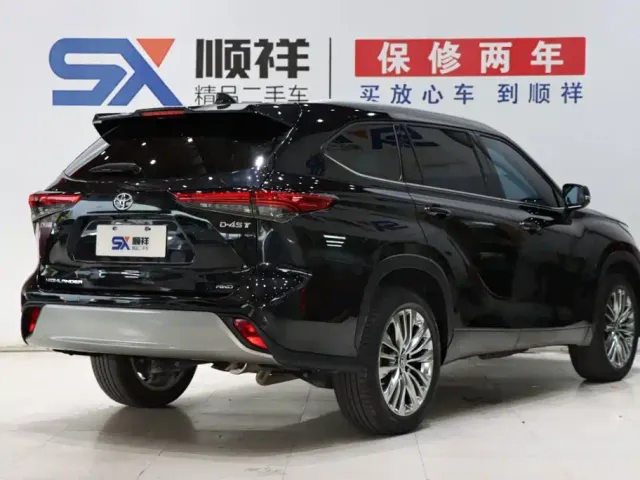 Toyota Highlander — Фото автомобиля 4