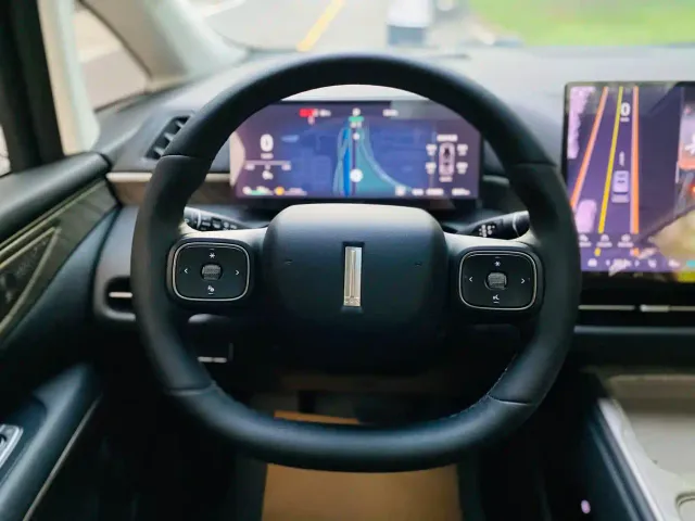 Wey Alpine — Фото автомобиля 5