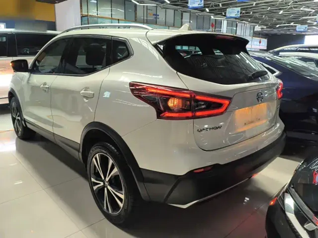 Nissan Qashqai — Фото автомобиля 9