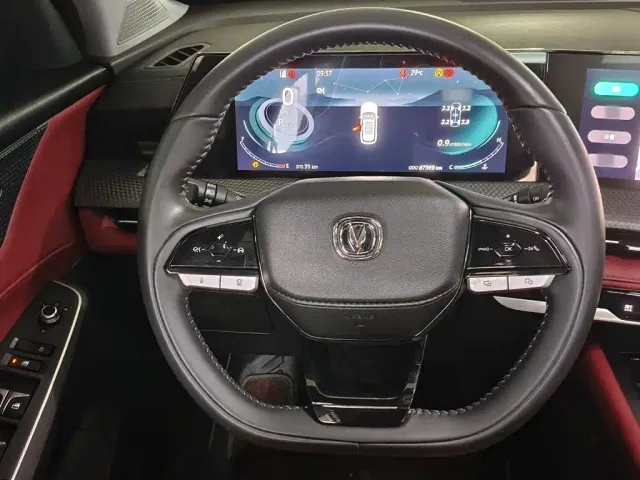 Changan CS75 Plus — Фото автомобиля 10