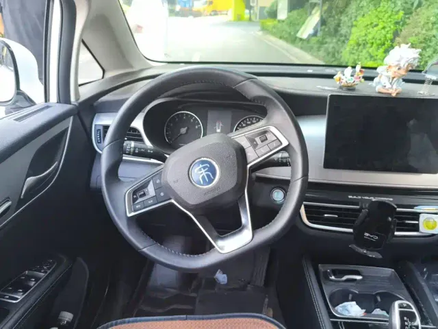 BYD Song MAX — Фото автомобиля 2