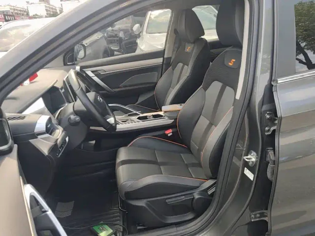 Geely Binyue — Фото автомобиля 14