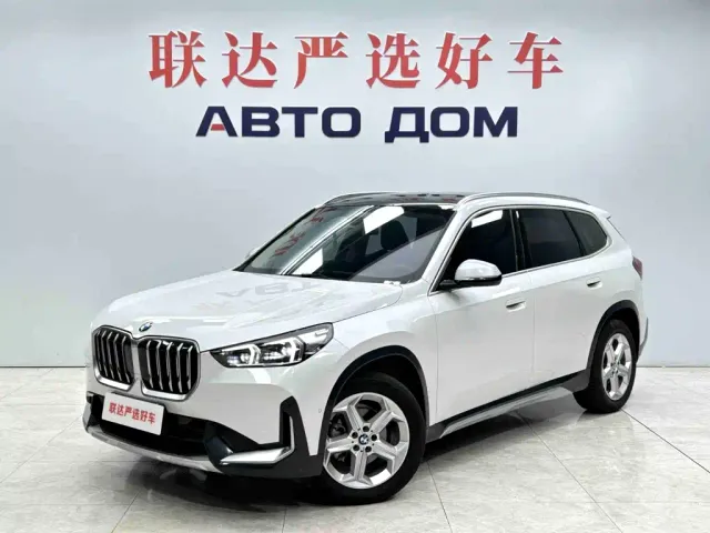 Фотография автомобиля — BMW X1