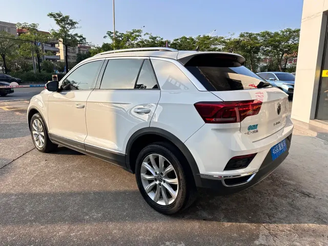 Volkswagen T-Roc — Фото автомобиля 4