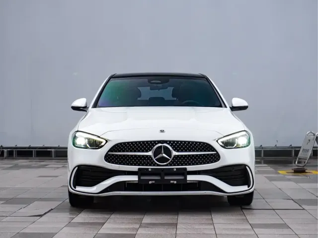 Mercedes-Benz C-Class — Фото автомобиля 4