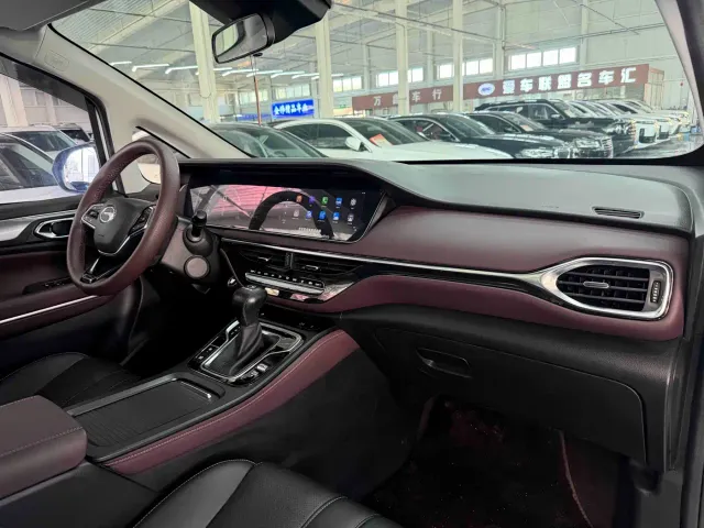 GAC Trumpchi M6 — Фото автомобиля 18