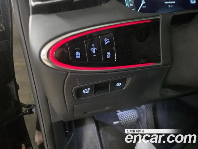 Genesis GV70 — Фото автомобиля 15