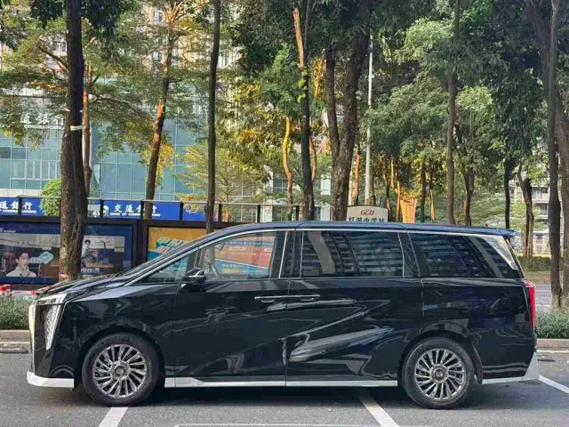 GAC Trumpchi M8 — Фото автомобиля 3
