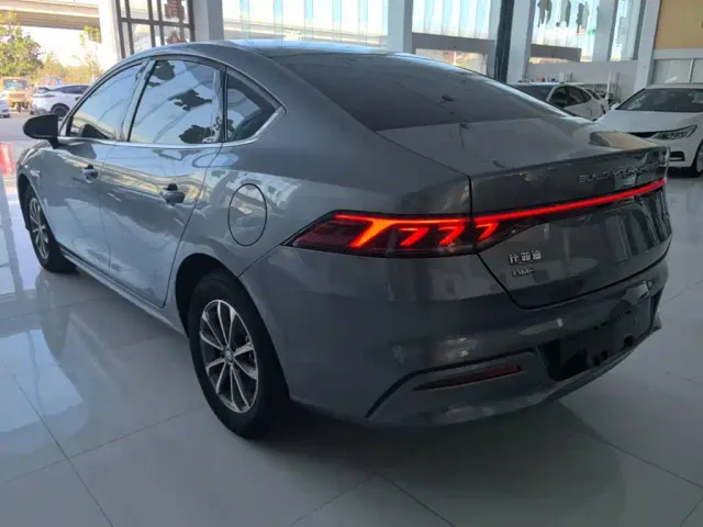 BYD Qin PLUS — Фото автомобиля 4