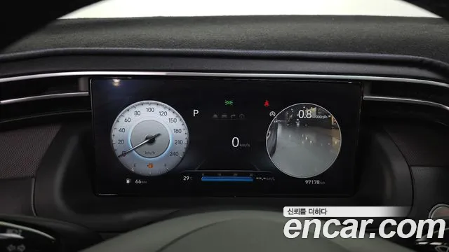 Hyundai Tucson Tucson (NX4) Дизель 2.0 4WD — Фото автомобиля 8